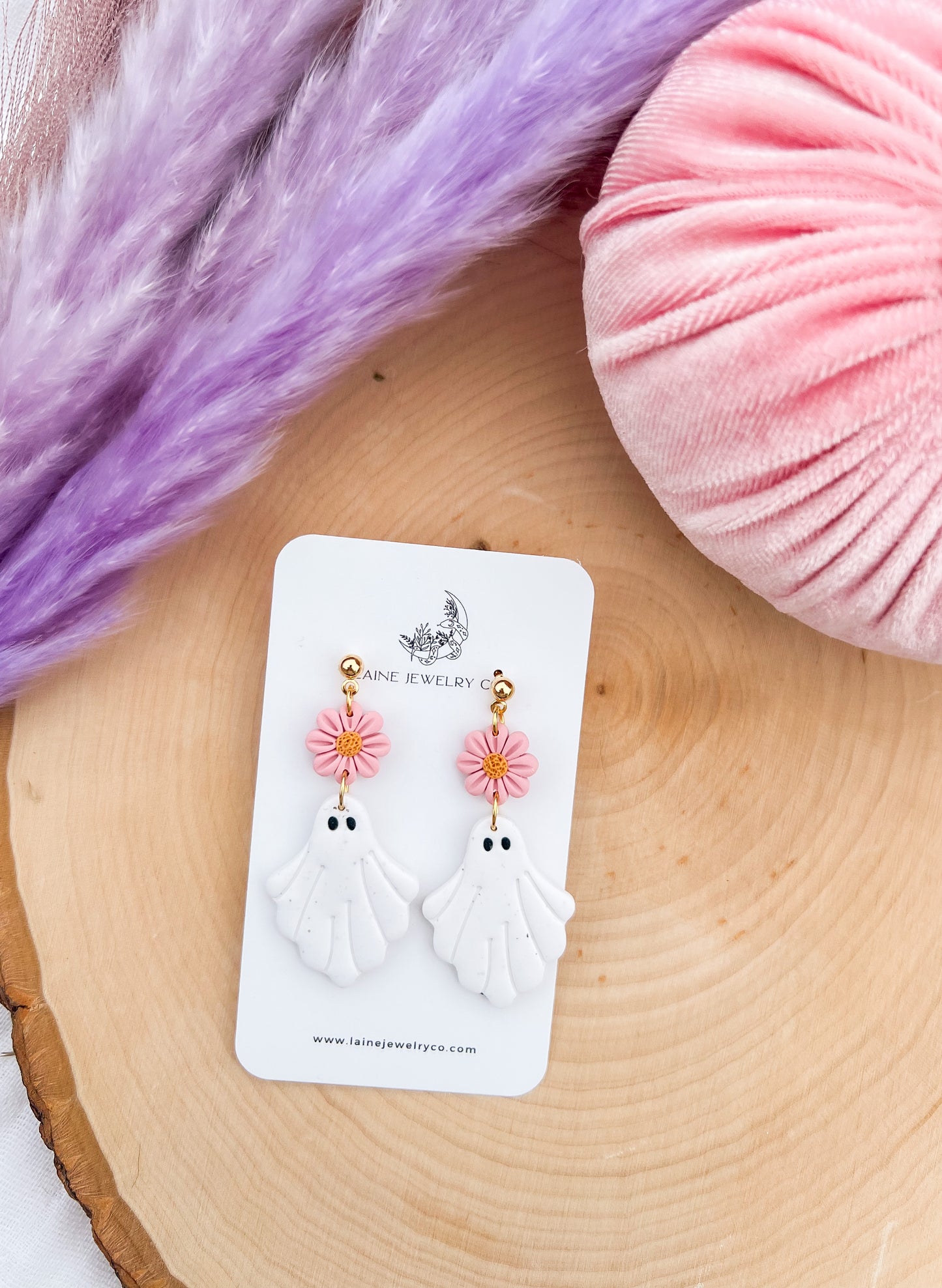 Daisy Ghost Dangle