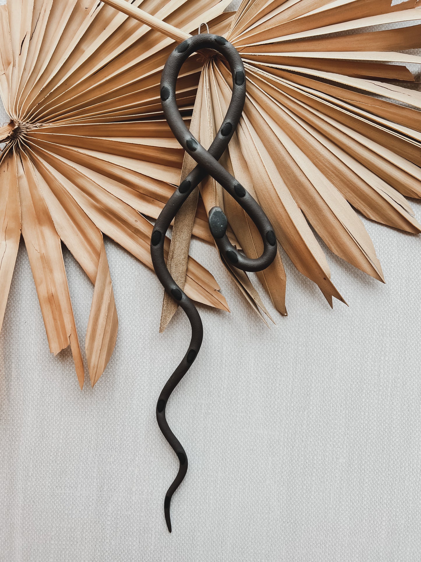 Carter & Rose Ceramic Wall Snakes