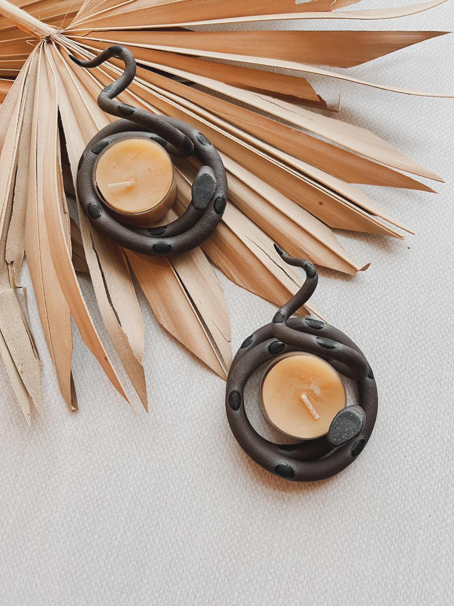 Carter & Rose Ceramic Snake Tealight